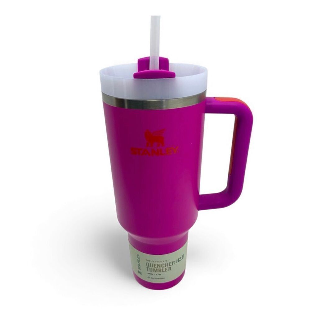 STANLEY NWT With Box The Flow State Quencher Tumbler 40 oz in Bright Pink and Or
